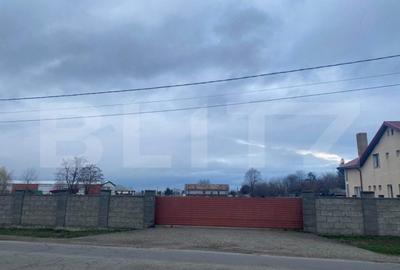 Teren de 8000 mp, în Cornu Luncii - 3