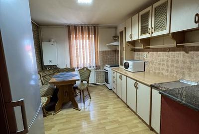Apartament cu 3 camere decomandat în Berca - 7