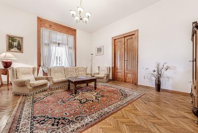 Apartament cu 4 camere semidecomandat, mobilat în Ultracentral - 1