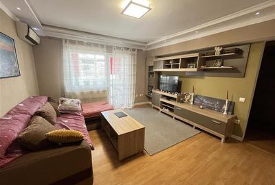 Apartament 3 camere 3 balcoane 2 bai si pivnita zona Turnisor