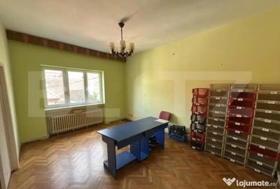 Apartament cu 5 camere decomandat în Central - 9