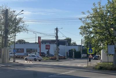 Casă cu 3 camere cu Teren 290 Mp în Central - 1