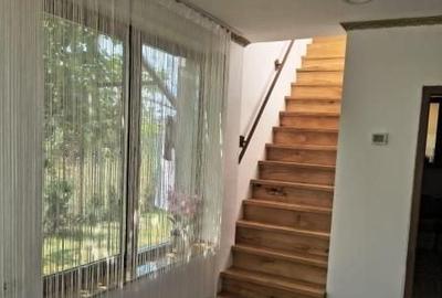 Casă individuală cu 5 camere cu Canalizare în Km 5 - 7