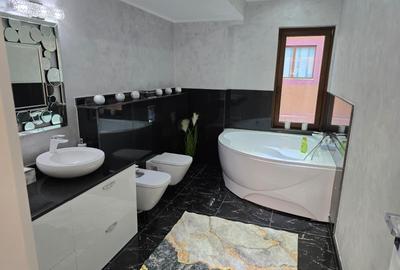 Casă individuală cu 6 camere cu Teren 600 Mp în Km 5 - 23