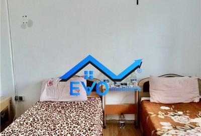 Se vinde, garsoniera, etajul 1, baie proprie, mobilata si ut - 2