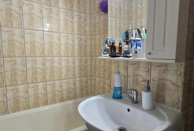 Apartament cu 3 camere semidecomandat, mobilat în Malu Roșu - 3