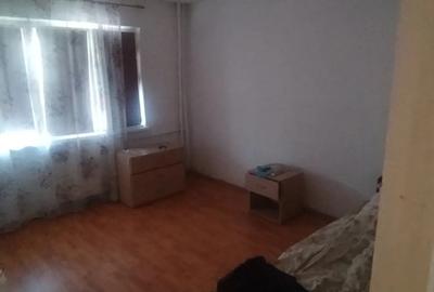 2 camere decomandate Craiovita - 1