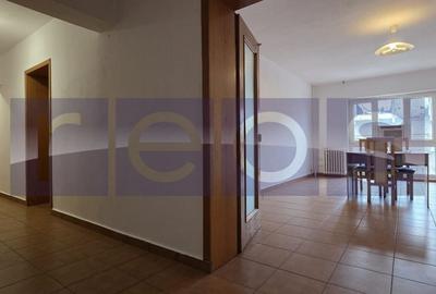 Apartament cu 5 camere decomandat, mobilat în Unirii - 2