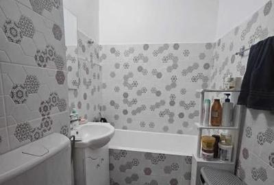 Garsonieră semidecomandată în Apărătorii Patriei