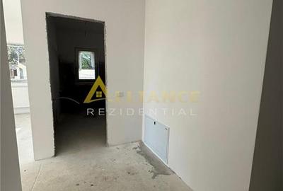 Garsonieră decomandată în Central - 6