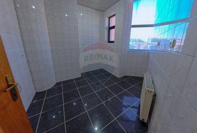 Birou, de 18 mp, în Ultracentral - 3