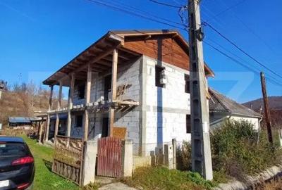 Casă cu 3 camere cu Teren 2000 Mp în Central - 15