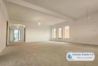 Casă cu Teren 520 Mp în Sântandrei