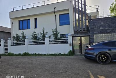 Casă individuală cu 6 camere cu Canalizare în Prelungirea Ghencea - 2