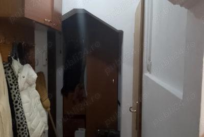 Vind apartament 3 camere semi decomandat Zalau salaj - 1