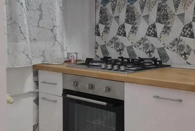 Garsonieră semidecomandată în Apărătorii Patriei