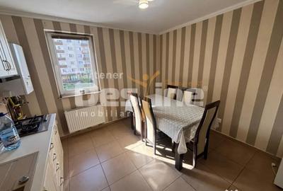 Apartament cu 2 camere decomandat în Tractorul - 11