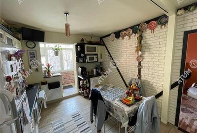 Apartament cu 3 camere decomandat, mobilat în Aeroport - 9