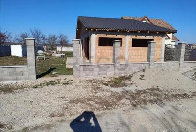 Teren de 5850 mp, în Oșorhei - 3