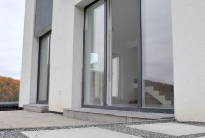 Casă individuală cu 4 camere cu Canalizare în Florești - 3