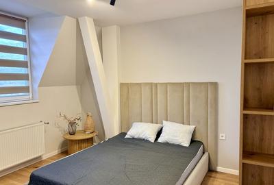 Apartament cu 3 camere decomandat în Central - 2