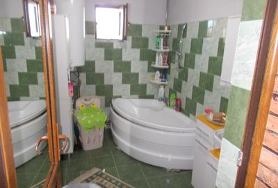 Casă individuală cu 5 camere cu Teren 1500 Mp în Ianova - 4