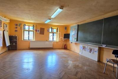 Casă cu 5 camere cu Teren 800 Mp în Vânători - 3