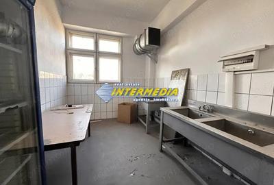 Sala de nunti Cantina Restaurant Camin Varstnici cu 4625 mp teren utilitati drum asfaltat - 2