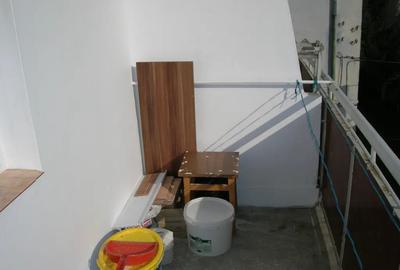 Garsonieră decomandată în Central - 2