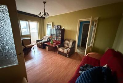 Apartament cu 3 camere semidecomandat în Unirii Sud - 2