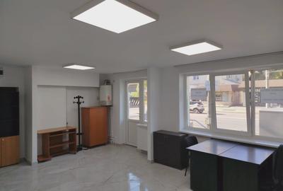 Birou, de 46 mp, în Universității - 2