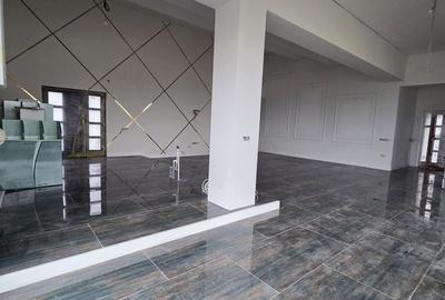 Casă cu 4 camere decomandat cu Teren 1700 Mp în Școlilor - 2
