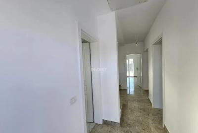 Casă cu 4 camere cu Canalizare în Miroslava