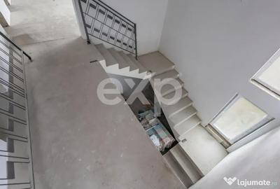 Casă cu 5 camere cu Teren 1553 Mp în Silagiu - 3