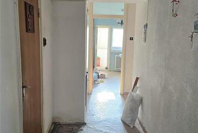 4 CAMERE 2 BAI DECOM ION MIHALACHE TURDA PARC REGINA MARIA ET 6/10 AN 1982 - 11