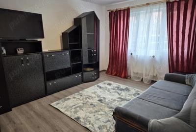 Garsonieră decomandată în Central