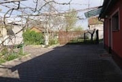 Casă cu 5 camere cu Teren 2800 Mp în Central - 3