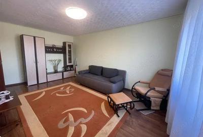 Vanzare apartament 3 camere, etaj 1, situat in Rovinari, strada Termocentralei - 1