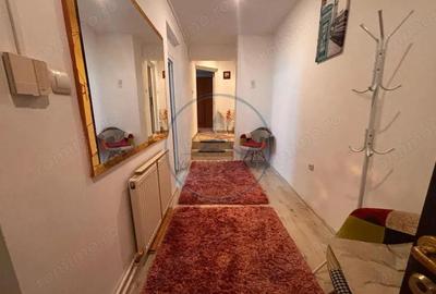 Apartament 2 camere decomandat zona Centrala - 1