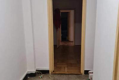 Apartament cu 3 camere decomandat în Central - 6