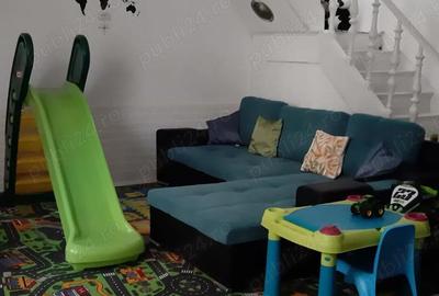 Casă cu 4 camere în Central - 2