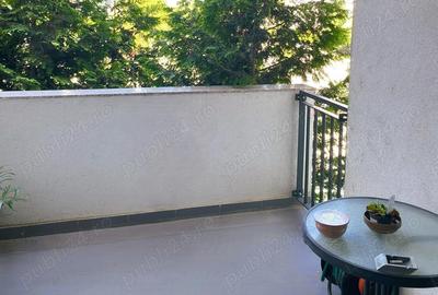 Apartament cu 3 camere decomandat în Băneasa - 9