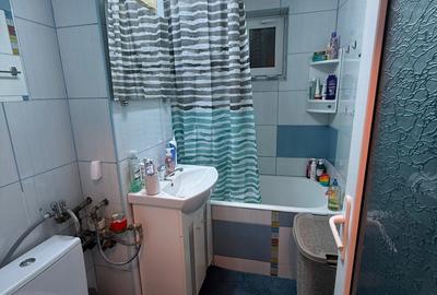Apartament cu 3 camere decomandat în Km 4-5 - 12