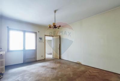 Apartament cu 3 camere semidecomandat în Magheru - 5