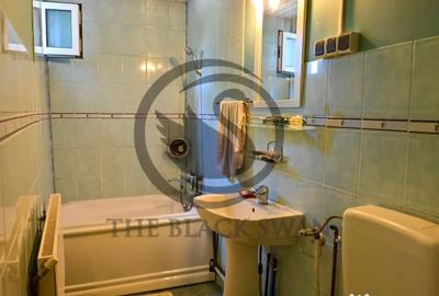 Casă cu 7 camere cu Teren 432 Mp în Central - 2