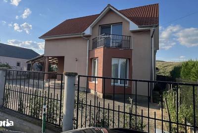 Casă cu 4 camere cu Teren 561 Mp în Central - 8