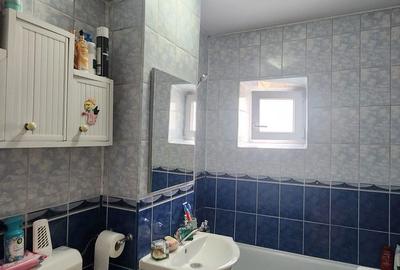 Apartament cu 2 camere decomandat în Florilor - 9