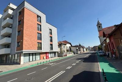 Bd. Ferdinand I, Alba Iulia,  Spatiu comercial - 75 mp