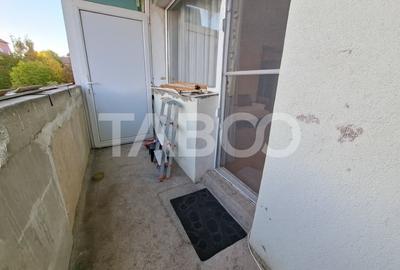 Apartament spatios de vanzare cu 3 camere balcon zona Rahovei - 11