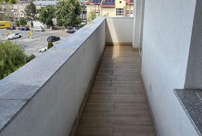 Garsonieră decomandată în Rovine - 6